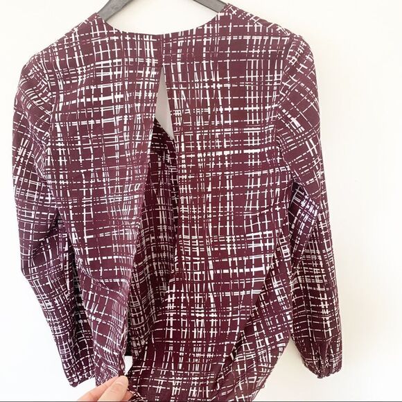 Banana Republic Factory Burgundy White Blouse - Picture 9 of 10